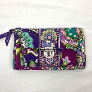 VERA BRADLEY Clutch Wallet
